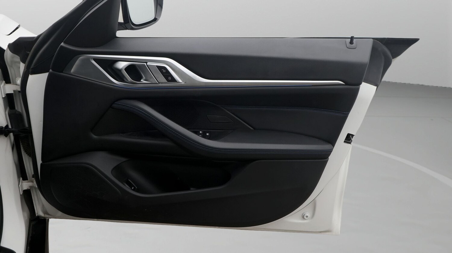 Used BMW i4 2022 for sale - 77367540: Photo 15