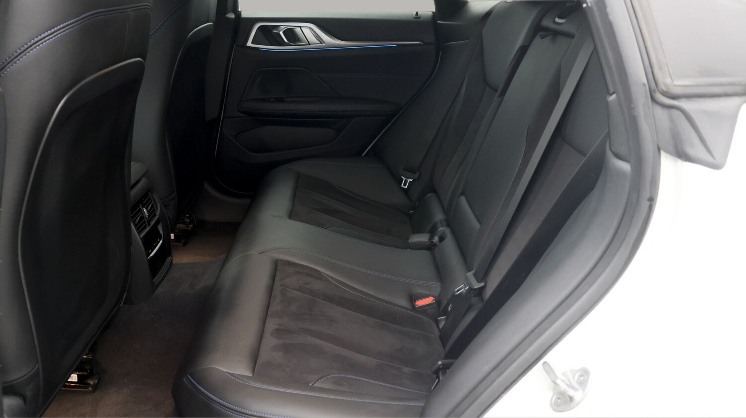 Used BMW i4 2022 for sale - 77367540: Photo 16