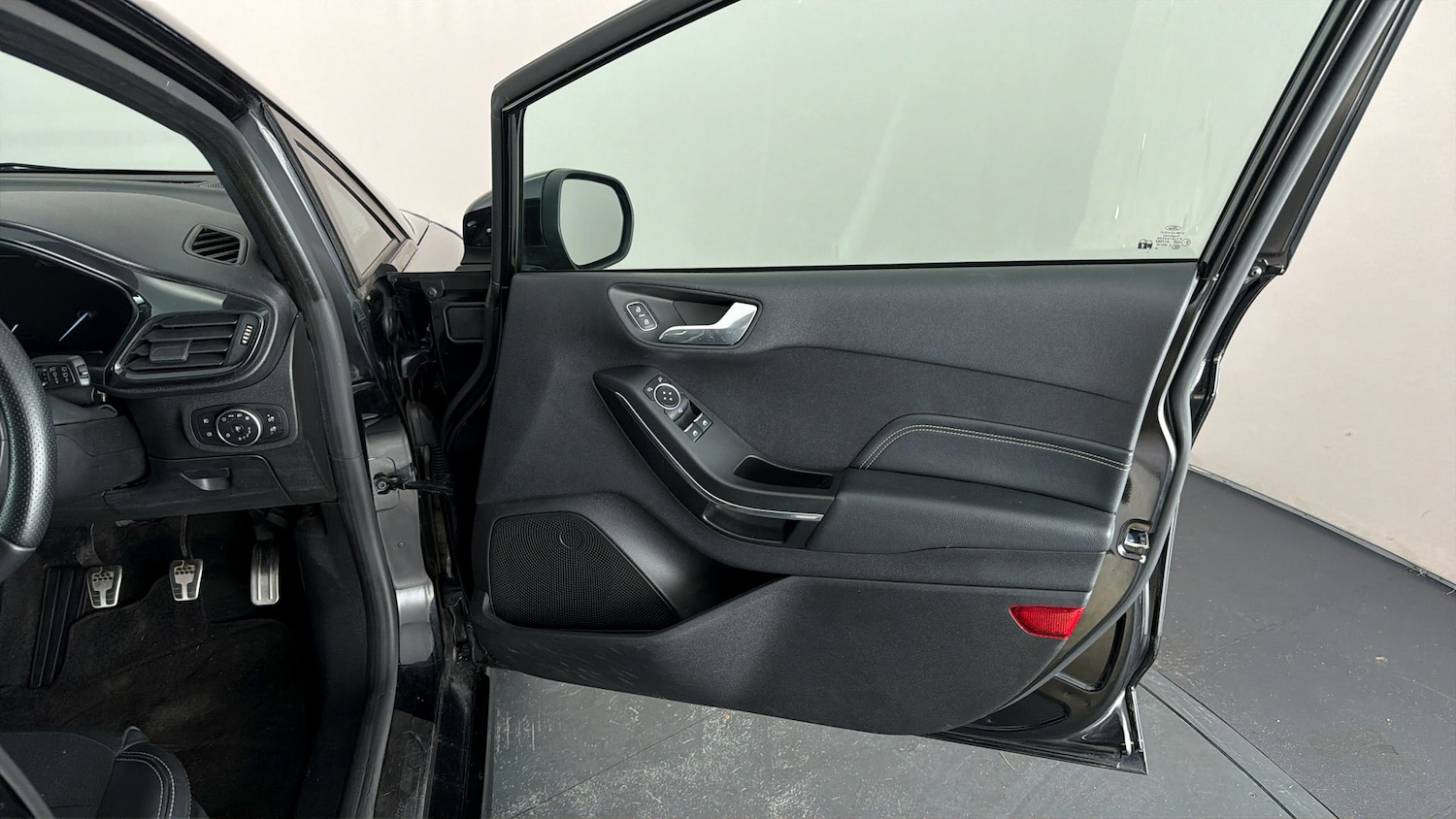 Used Ford Fiesta 2018 for sale - 77733058: Photo 15