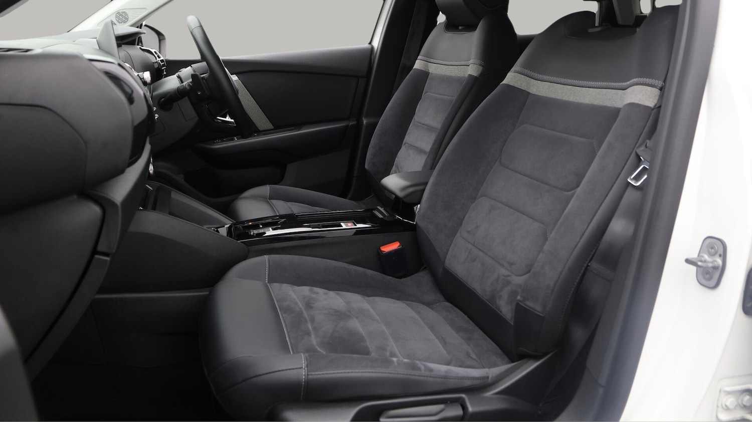 Used Citroen C4 2023 for sale - 76446601: Photo 15