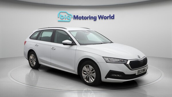 Used Skoda Octavia 2021 for sale - 76189479: Photo 2
