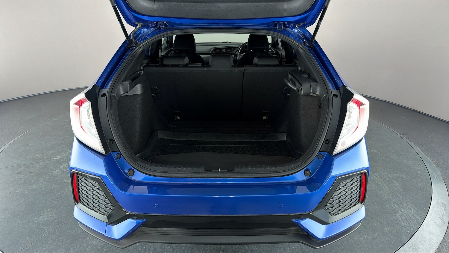 Used Honda Civic 2018 for sale - 77919176: Photo 16