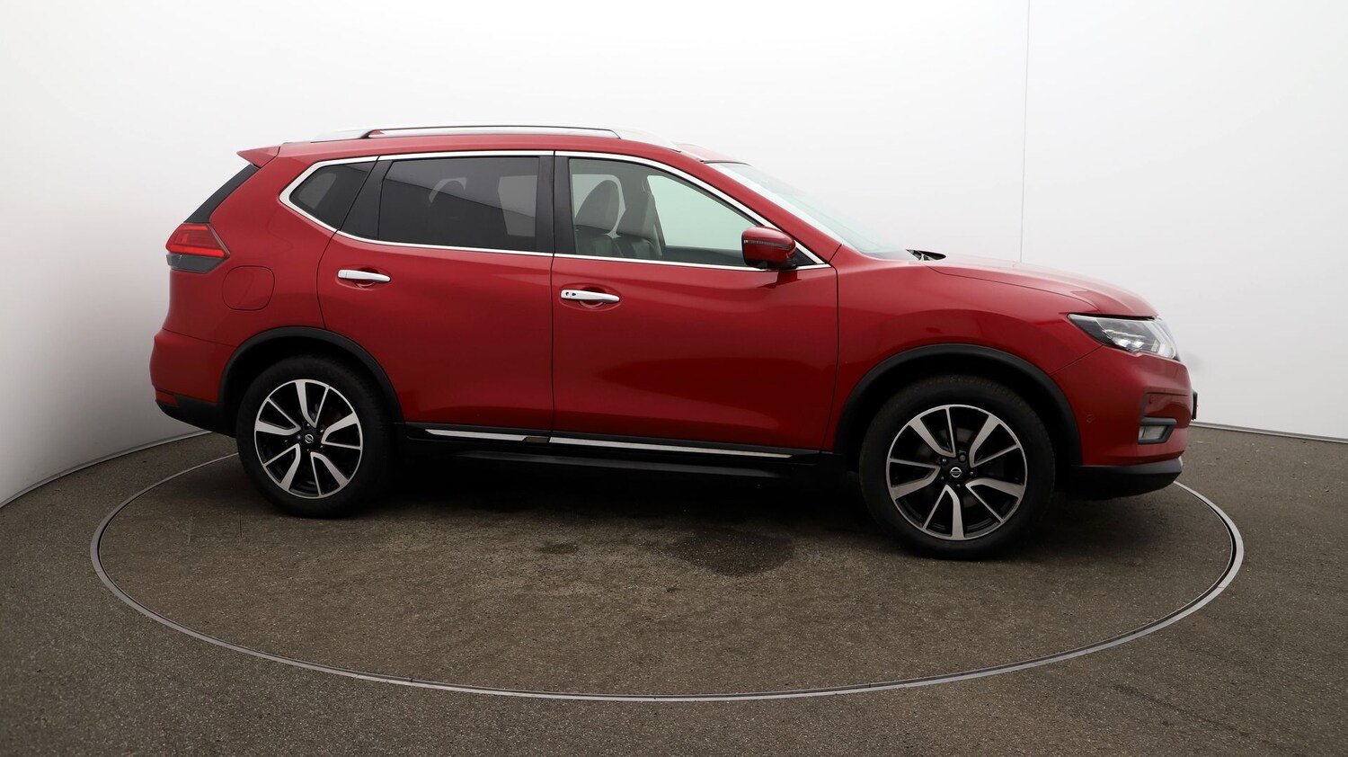 Used Nissan X-Trail for sale - 76815480: Photo 41