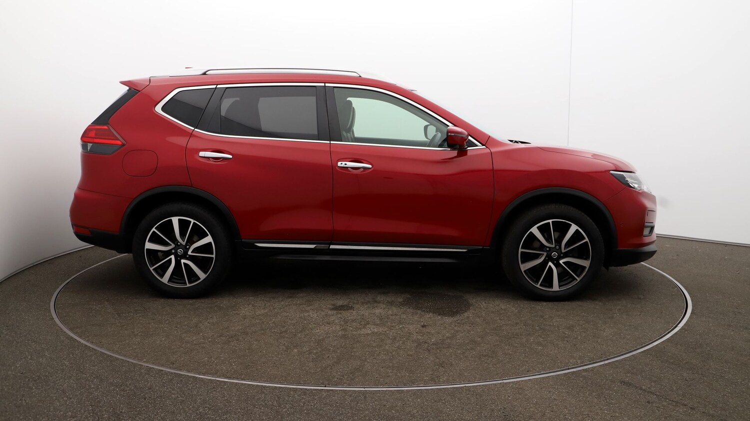 Used Nissan X-Trail for sale - 76815480: Photo 42