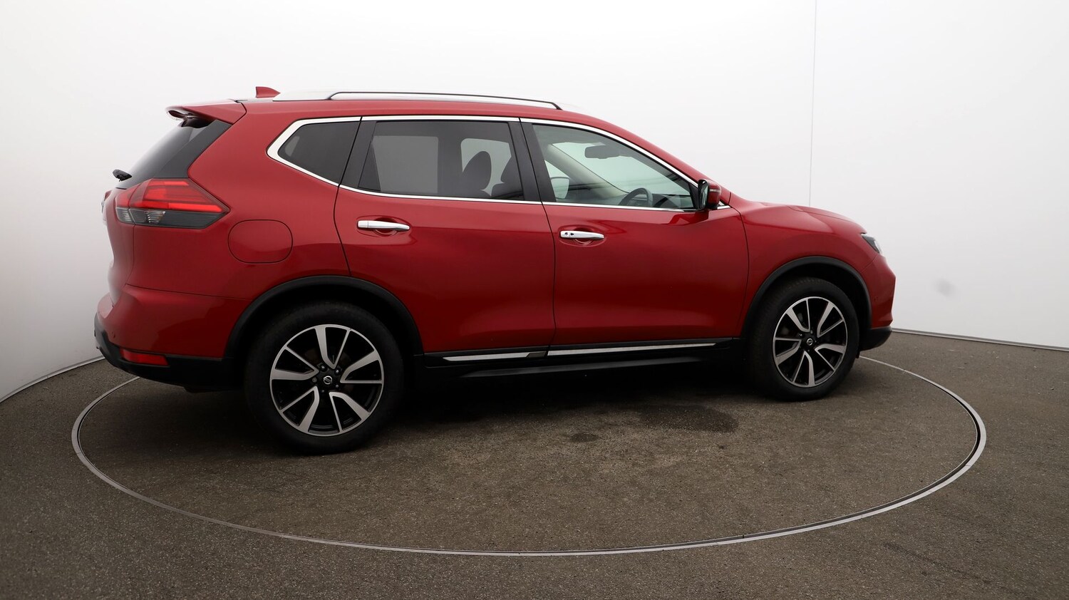 Used Nissan X-Trail for sale - 76815480: Photo 44