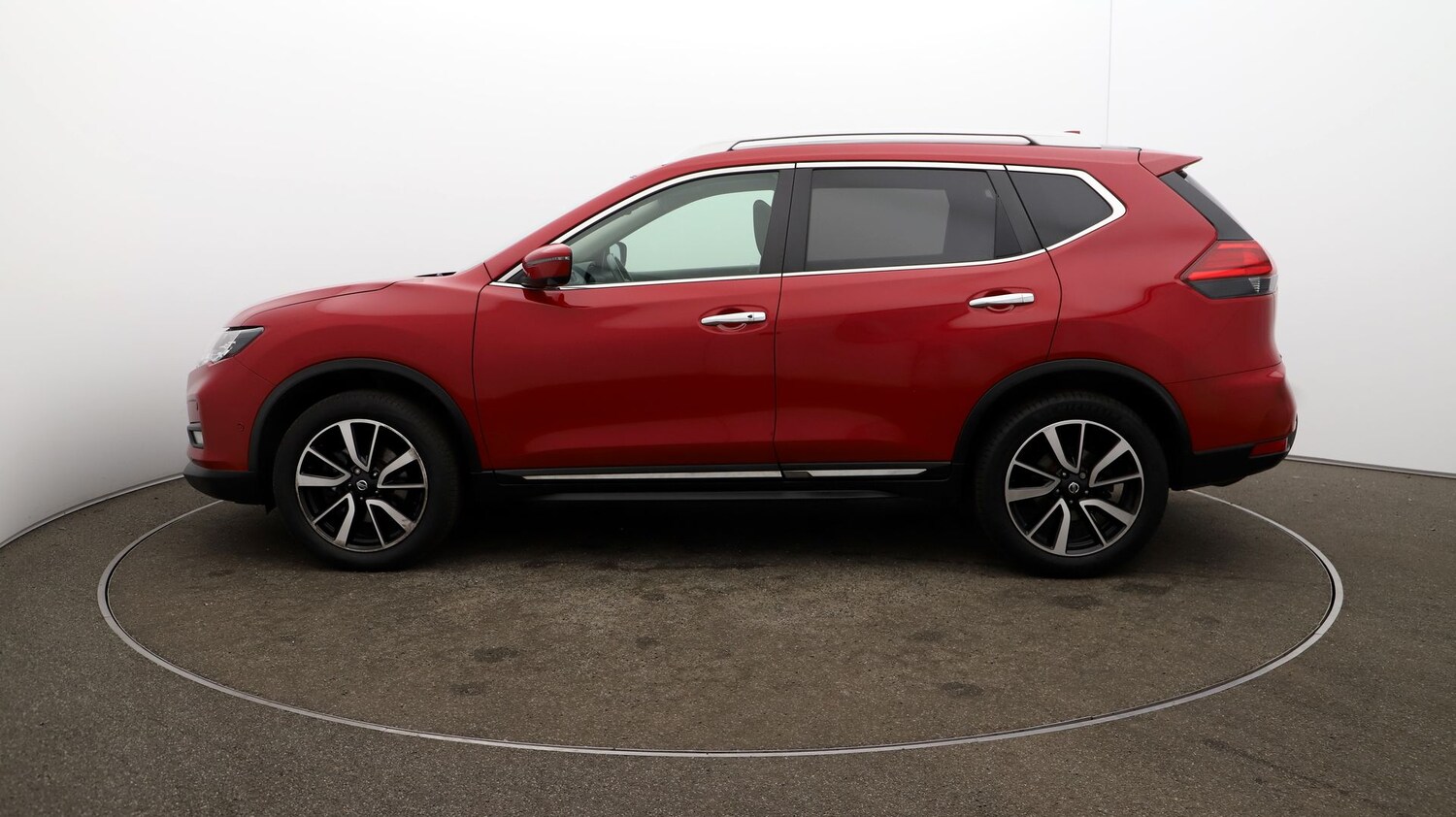 Used Nissan X-Trail for sale - 76815480: Photo 57