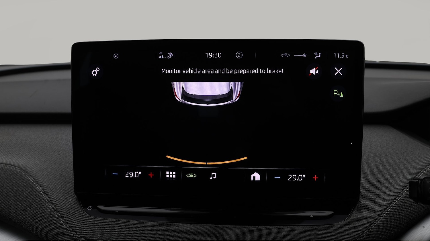 Used Skoda Enyaq 2022 for sale - 77235836: Photo 28