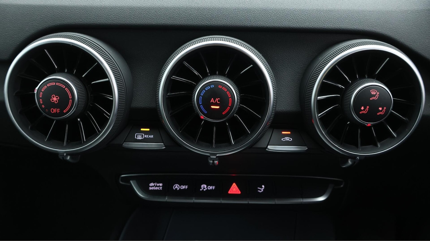 Used Audi TT 2022 for sale - 76137608: Photo 14