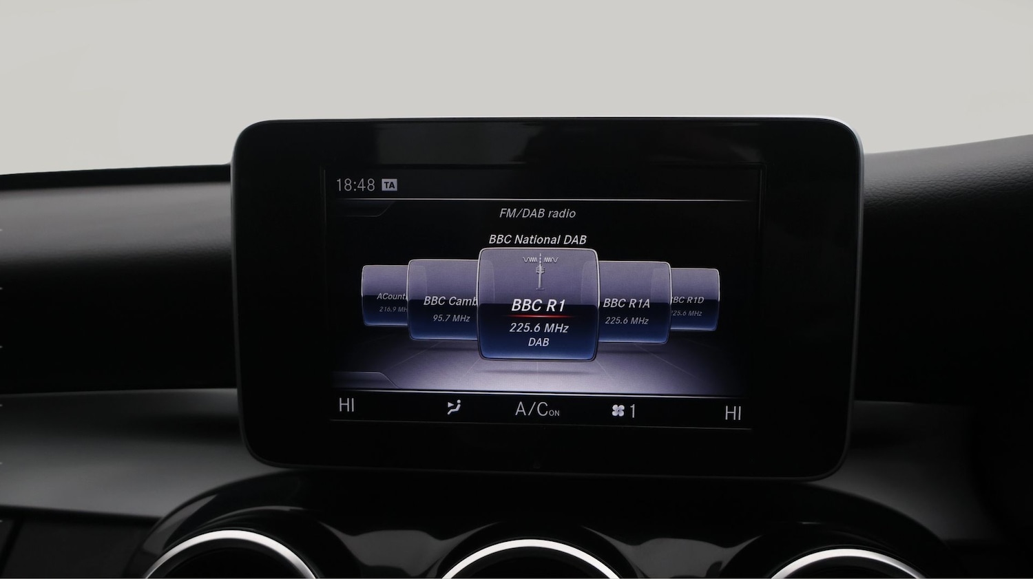 Used Mercedes-Benz C Class 2018 for sale - 77206872: Photo 11