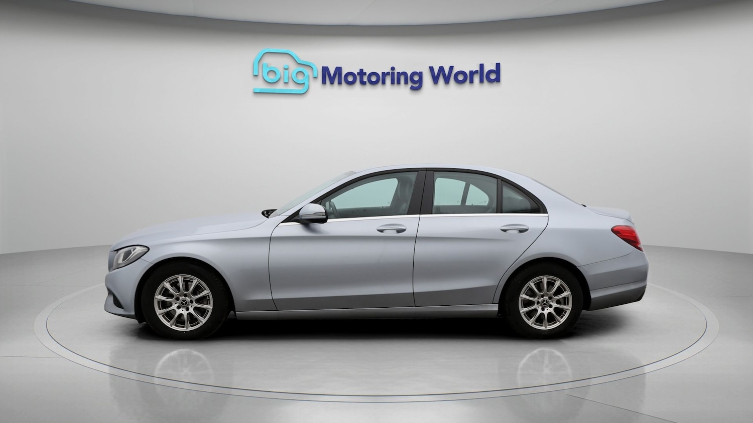 Used Mercedes-Benz C Class 2018 for sale - 77206872: Photo 4