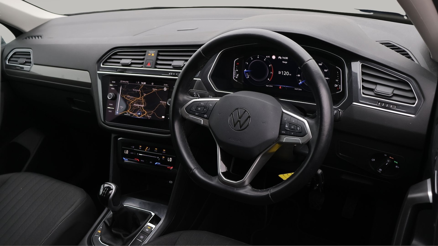 Used Volkswagen Tiguan Allspace 2024 for sale - 77669396: Photo 9