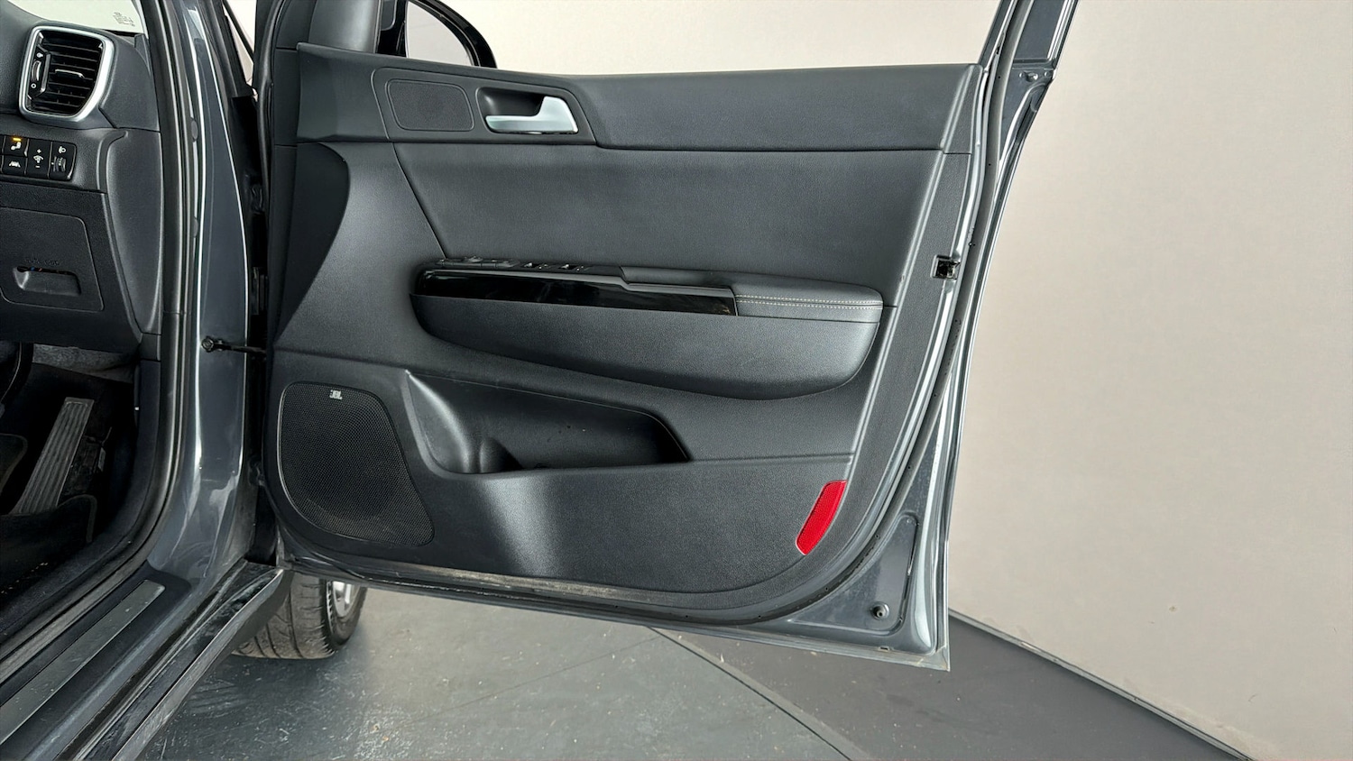 Used Kia Sportage 2018 for sale - 77744224: Photo 15