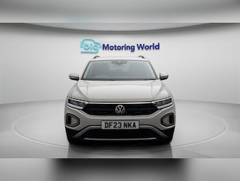 Used Volkswagen T-Roc 2023 for sale - 79205584: Photo
