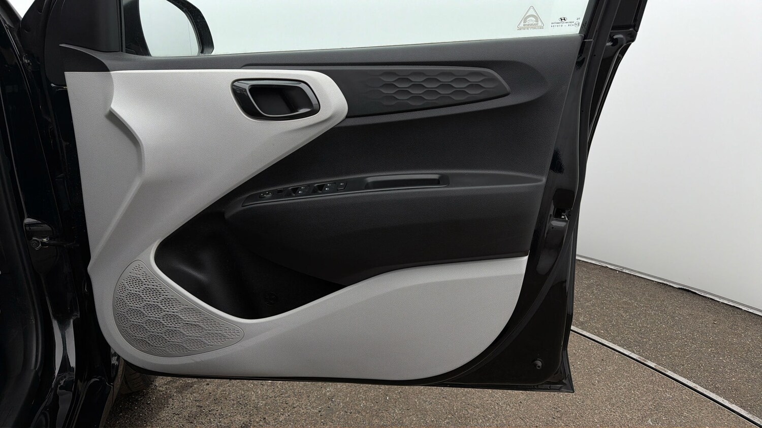 Used Hyundai i10 2023 for sale - 78123508: Photo 14