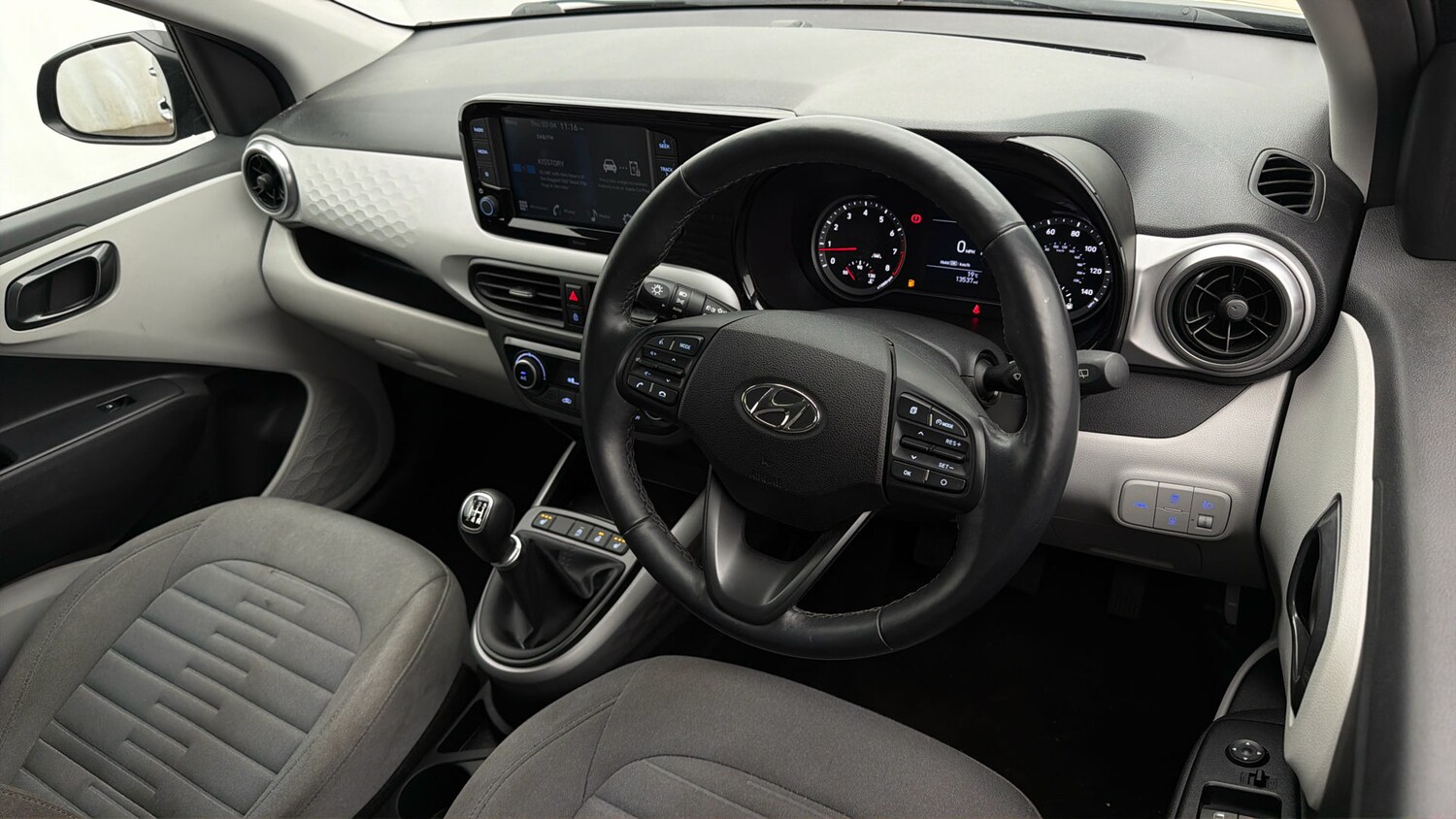 Used Hyundai i10 2023 for sale - 78123508: Photo 9