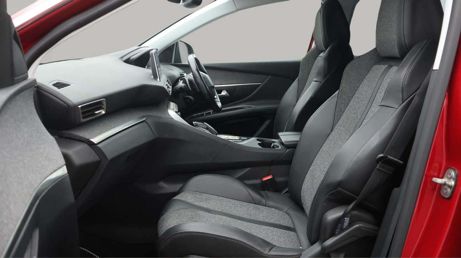 Used Peugeot 3008 2018 for sale - 76215014: Photo 15