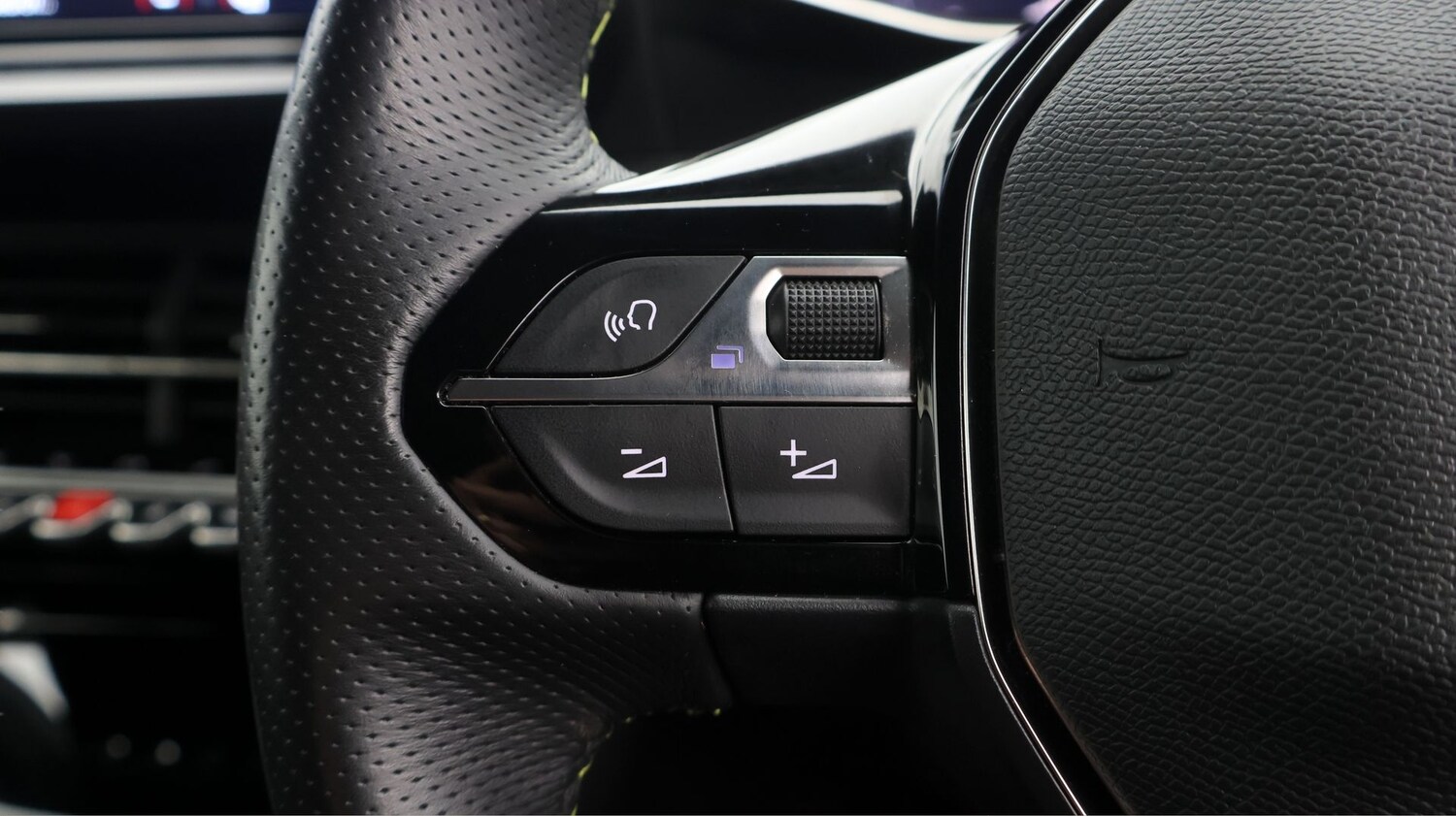 Used Peugeot 2008 2022 for sale - 77296945: Photo 23