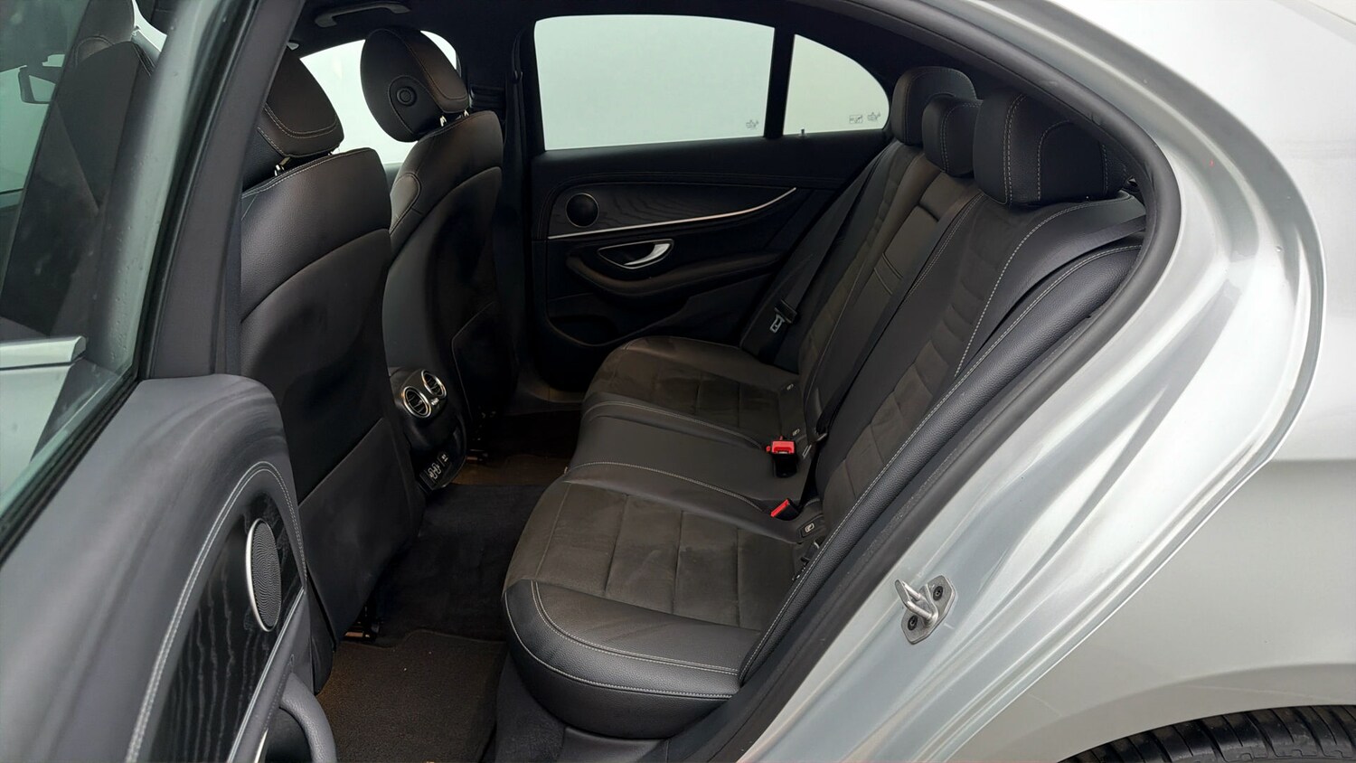 Used Mercedes-Benz E Class 2019 for sale - 77931146: Photo 15