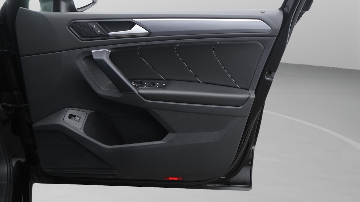 Used Volkswagen Tiguan 2020 for sale - 76657534: Photo 16