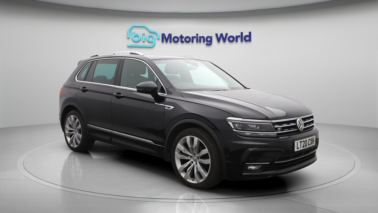 Used Volkswagen Tiguan 2020 for sale - 76657534: Photo 2