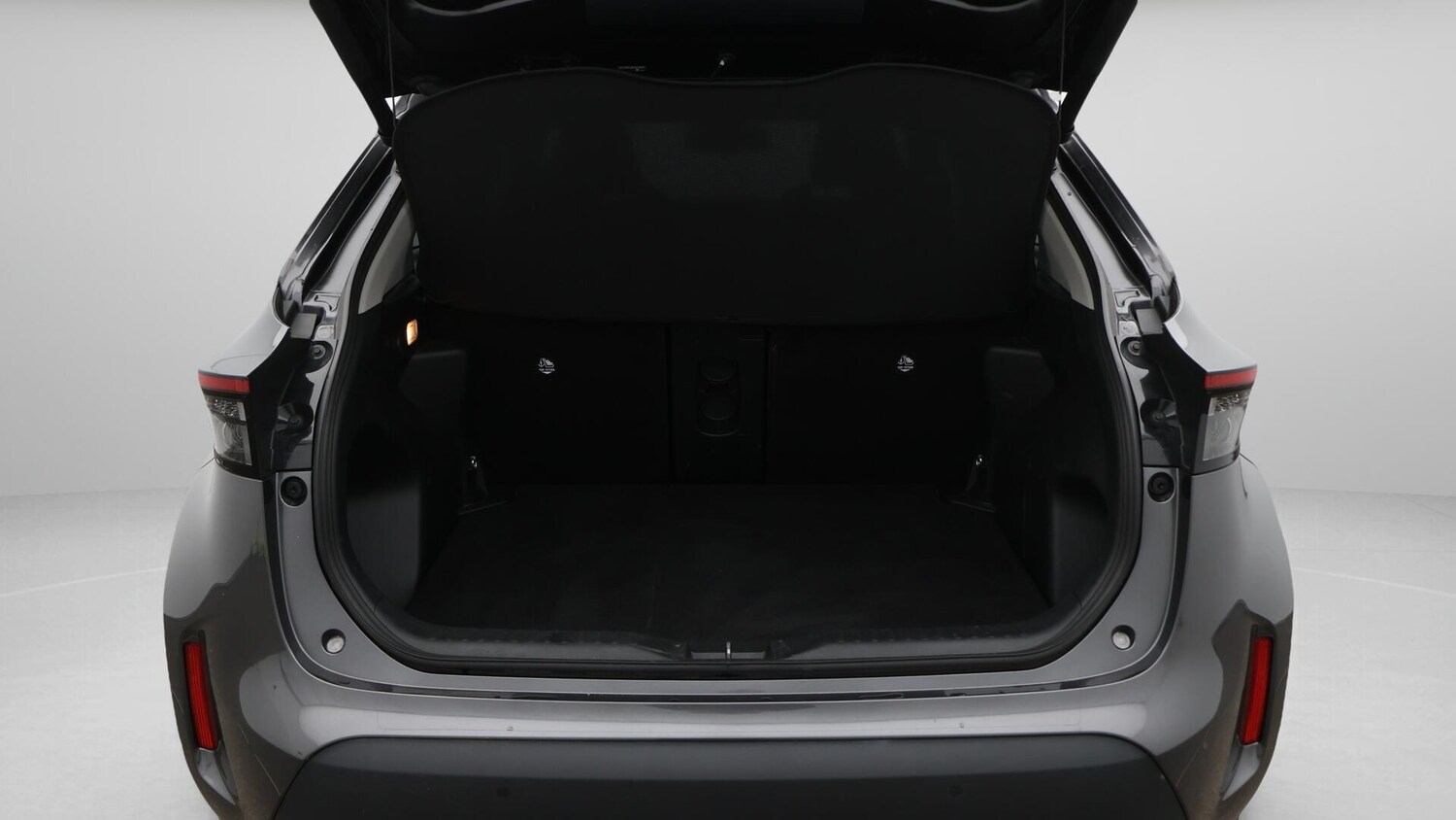 Used Toyota Yaris Cross 2023 for sale - 76714296: Photo 18