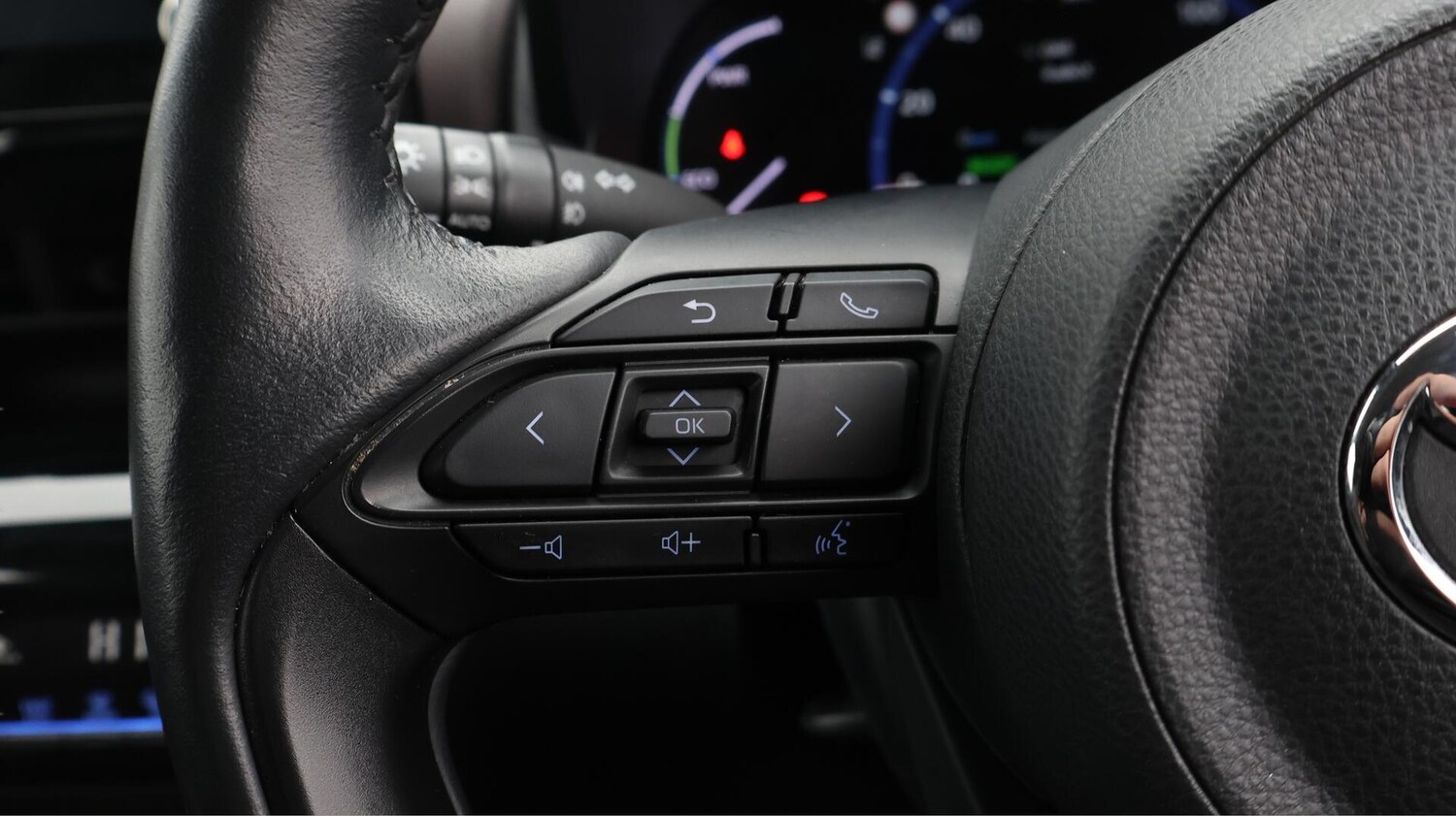 Used Toyota Yaris Cross 2023 for sale - 76714296: Photo 26