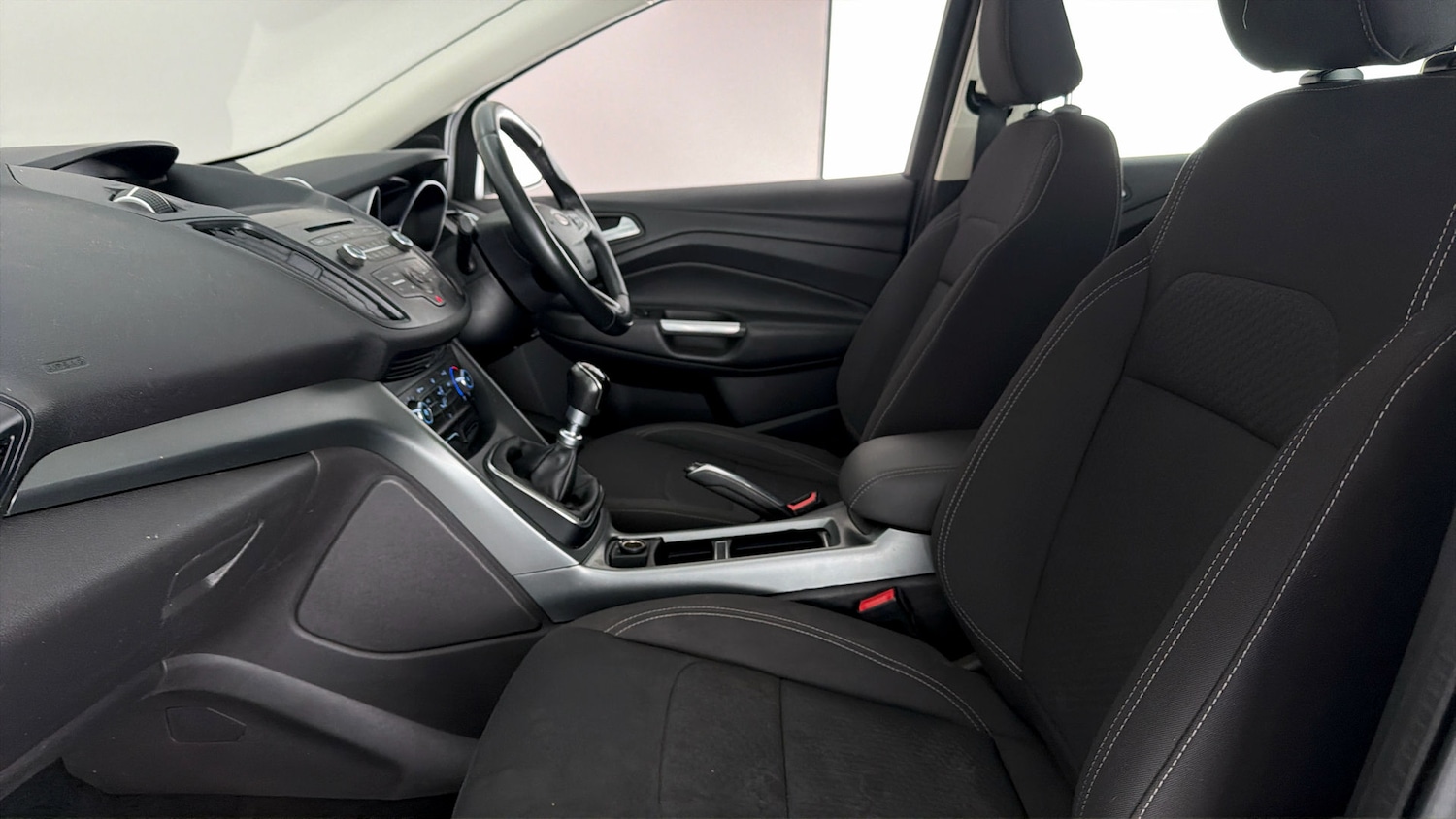 Used Ford Kuga 2017 for sale - 77888305: Photo 4