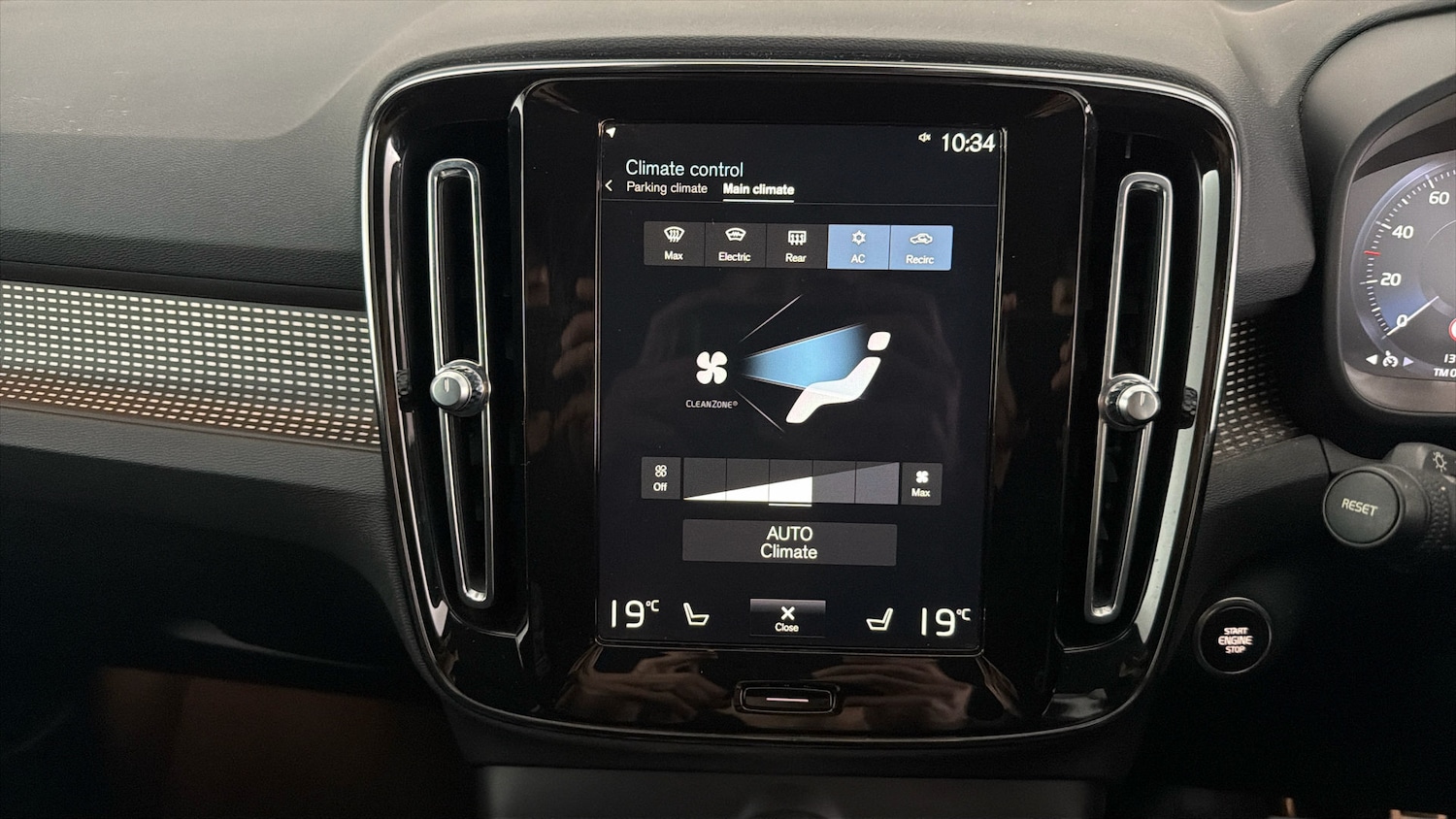Used Volvo XC40 2021 for sale - 77997765: Photo 11
