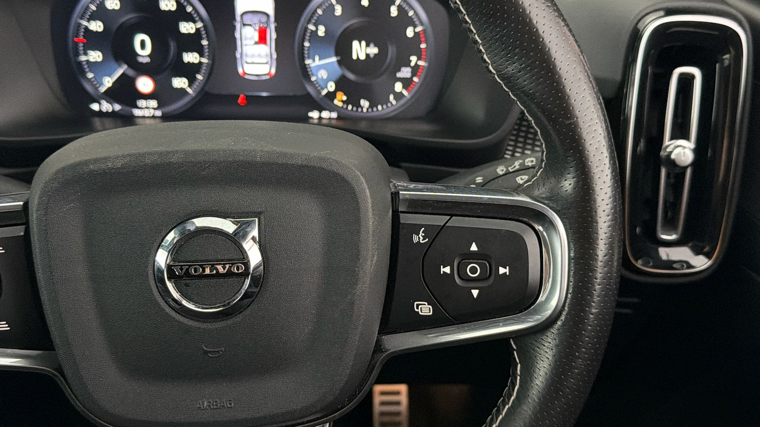 Used Volvo XC40 2021 for sale - 77997765: Photo 23