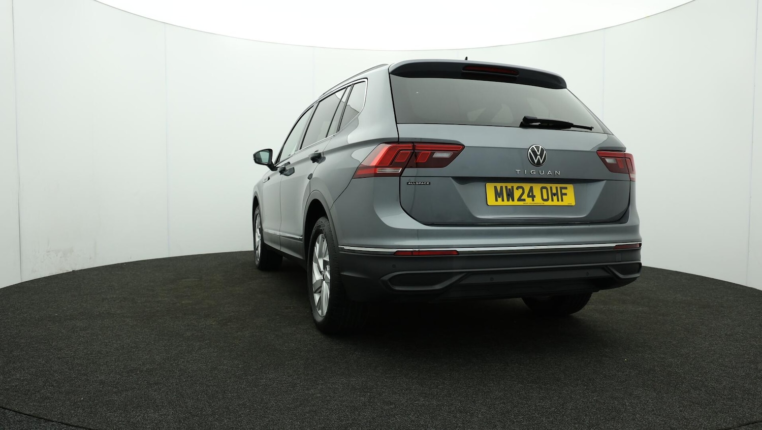 Used Volkswagen Tiguan Allspace 2024 for sale - 76512163: Photo 35