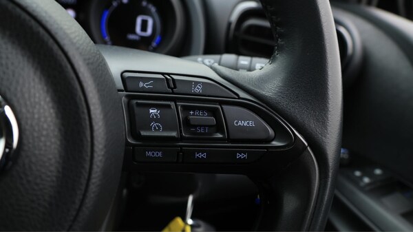 Used Toyota Yaris 2021 for sale - 76121800: Photo 25