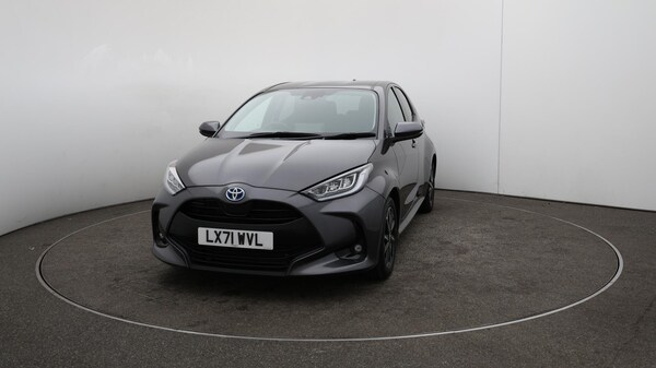 Used Toyota Yaris 2021 for sale - 76121800: Photo 37