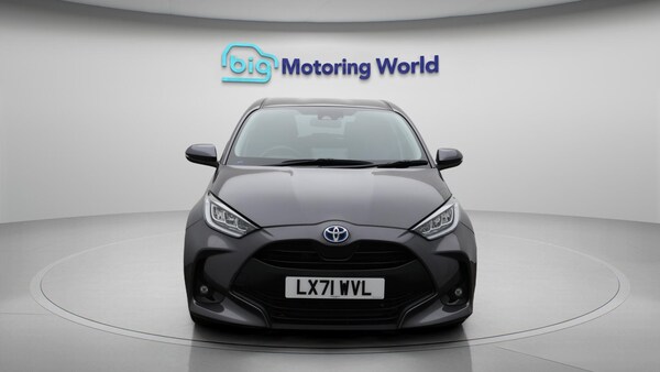 Used Toyota Yaris 2021 for sale - 76121800: Photo 3