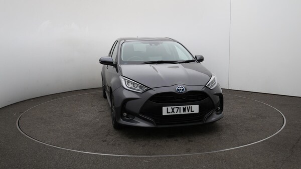 Used Toyota Yaris 2021 for sale - 76121800: Photo 40
