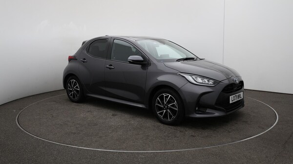 Used Toyota Yaris 2021 for sale - 76121800: Photo 43