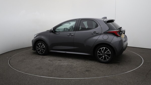 Used Toyota Yaris 2021 for sale - 76121800: Photo 46