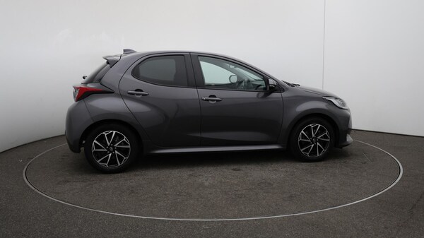 Used Toyota Yaris 2021 for sale - 76121800: Photo 49