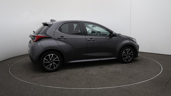 Used Toyota Yaris 2021 for sale - 76121800: Photo 50