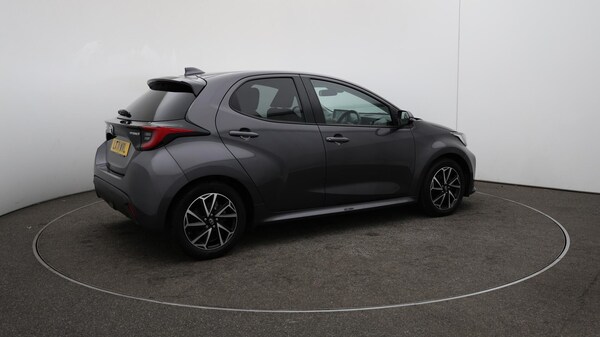 Used Toyota Yaris 2021 for sale - 76121800: Photo 51