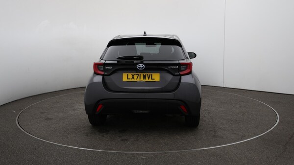 Used Toyota Yaris 2021 for sale - 76121800: Photo 56