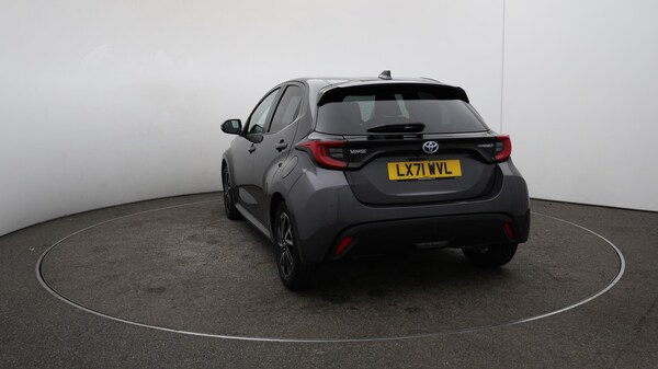 Used Toyota Yaris 2021 for sale - 76121800: Photo 59
