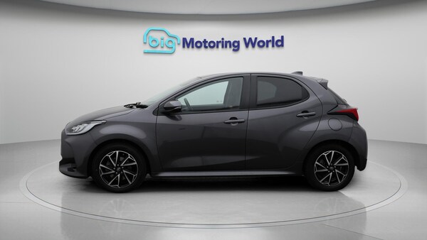 Used Toyota Yaris 2021 for sale - 76121800: Photo 5