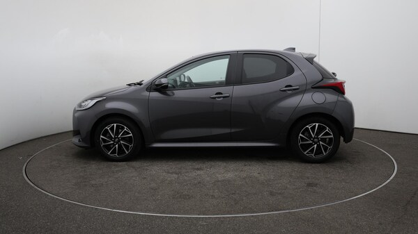 Used Toyota Yaris 2021 for sale - 76121800: Photo 63