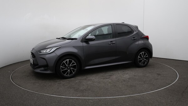 Used Toyota Yaris 2021 for sale - 76121800: Photo 66