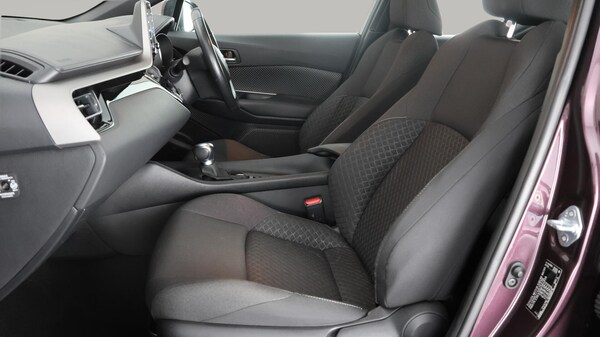 Used Toyota C-HR 2022 for sale - 76072059: Photo 15