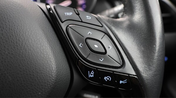 Used Toyota C-HR 2022 for sale - 76072059: Photo 24