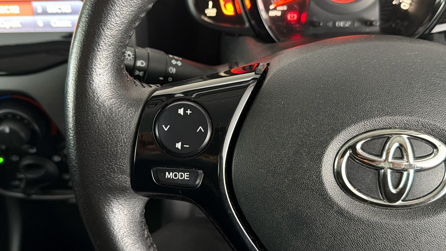 Used Toyota AYGO 2019 for sale - 77701850: Photo 14