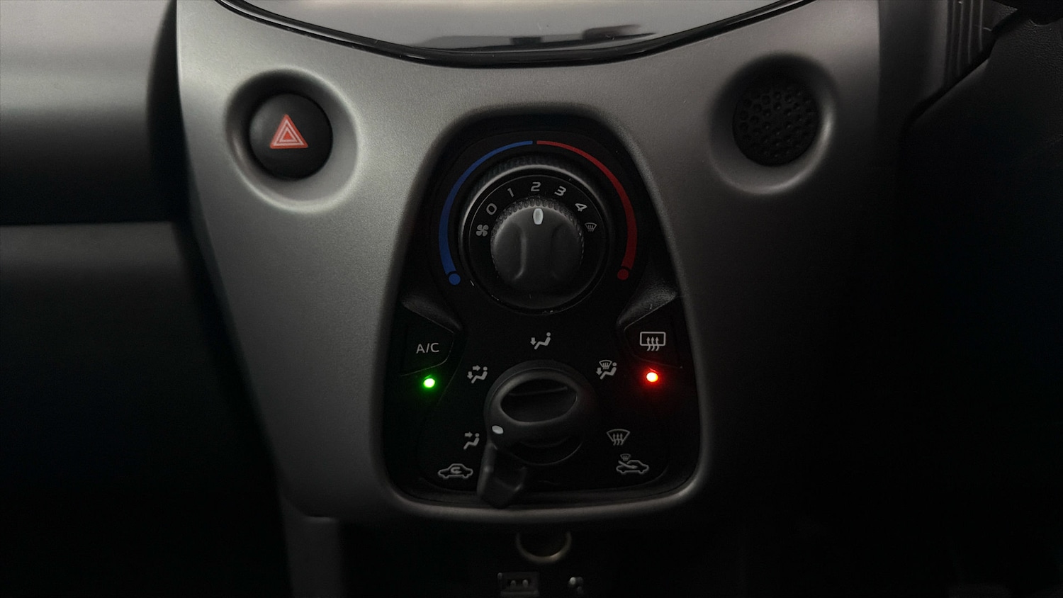 Used Toyota AYGO 2019 for sale - 77701850: Photo 3