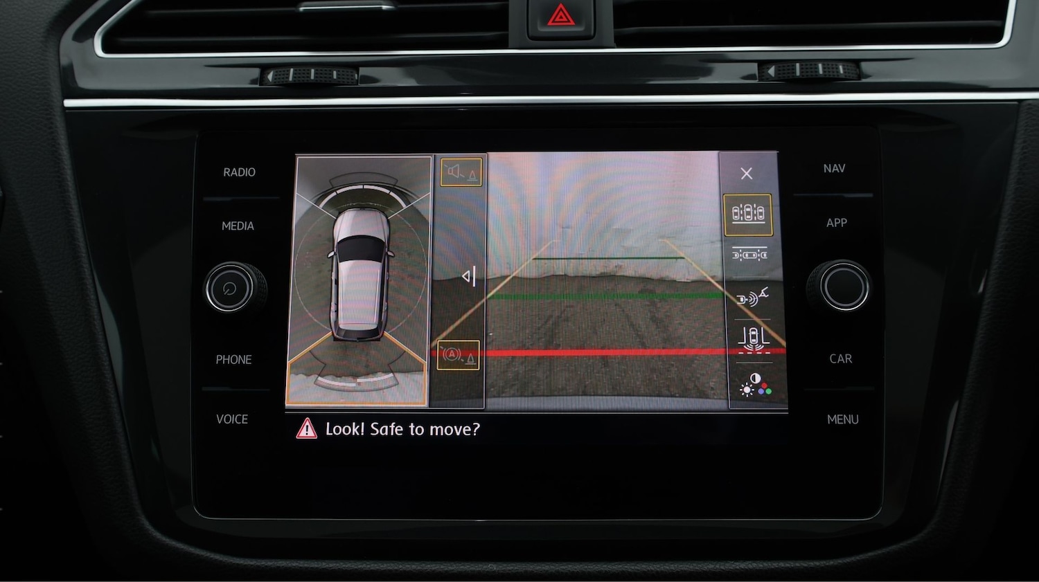 Used Volkswagen Tiguan 2019 for sale - 77700854: Photo 24