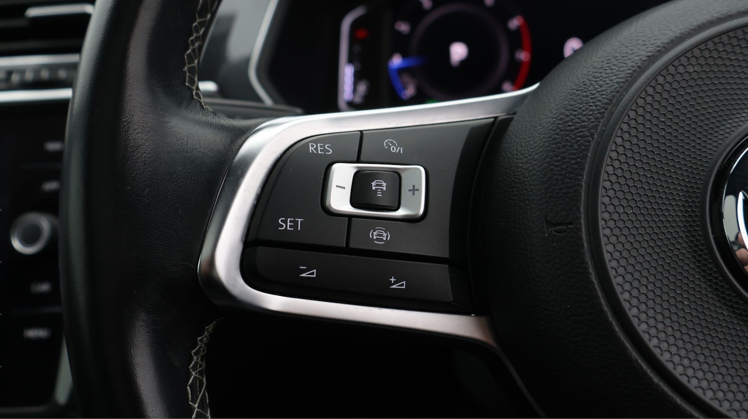 Used Volkswagen Tiguan 2019 for sale - 77700854: Photo 28